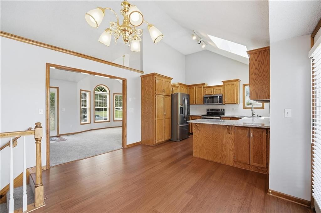 8623 N Sheldon Avenue — photo 18