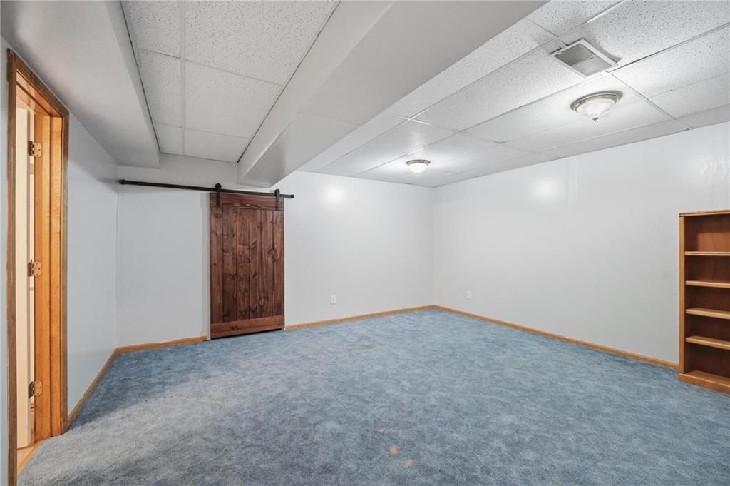 8623 N Sheldon Avenue — photo 29