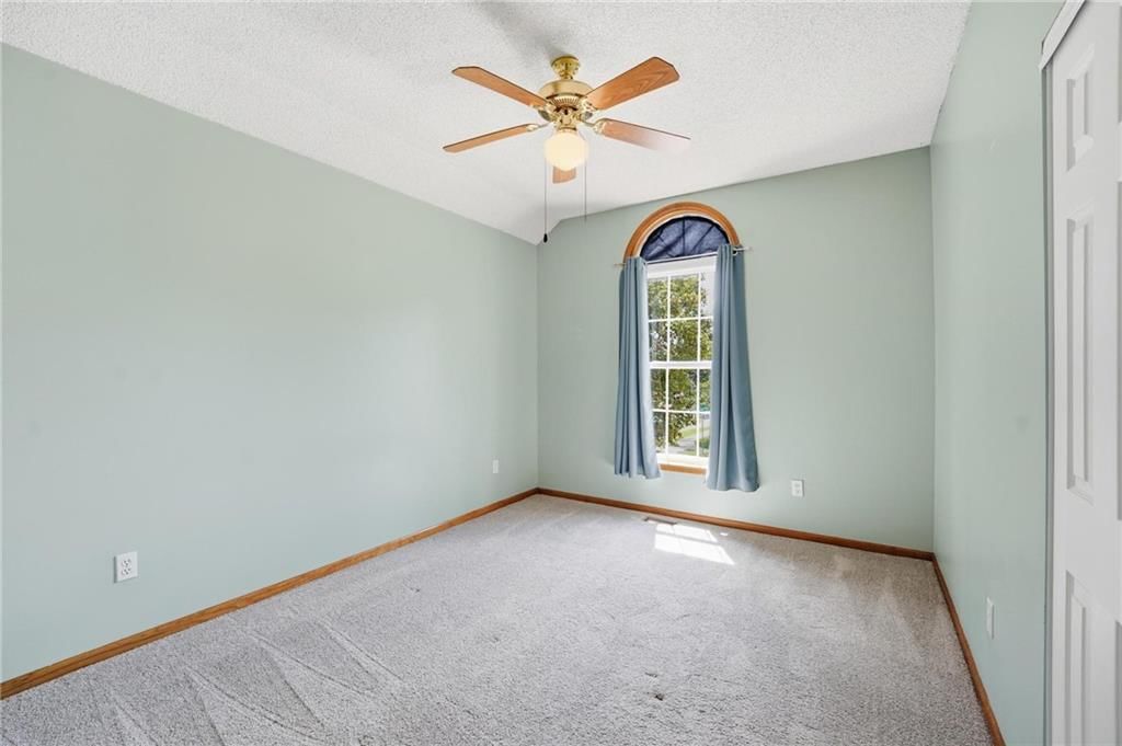 8623 N Sheldon Avenue — photo 38