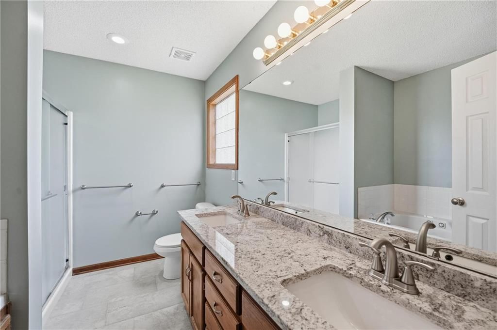 8623 N Sheldon Avenue — photo 42
