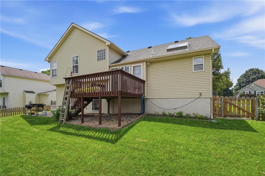 8623 N Sheldon Avenue — photo 52