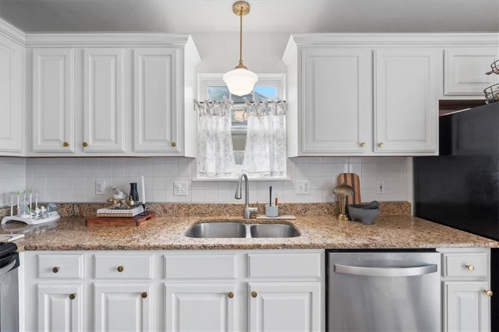 351 W Skylark Street — photo 13