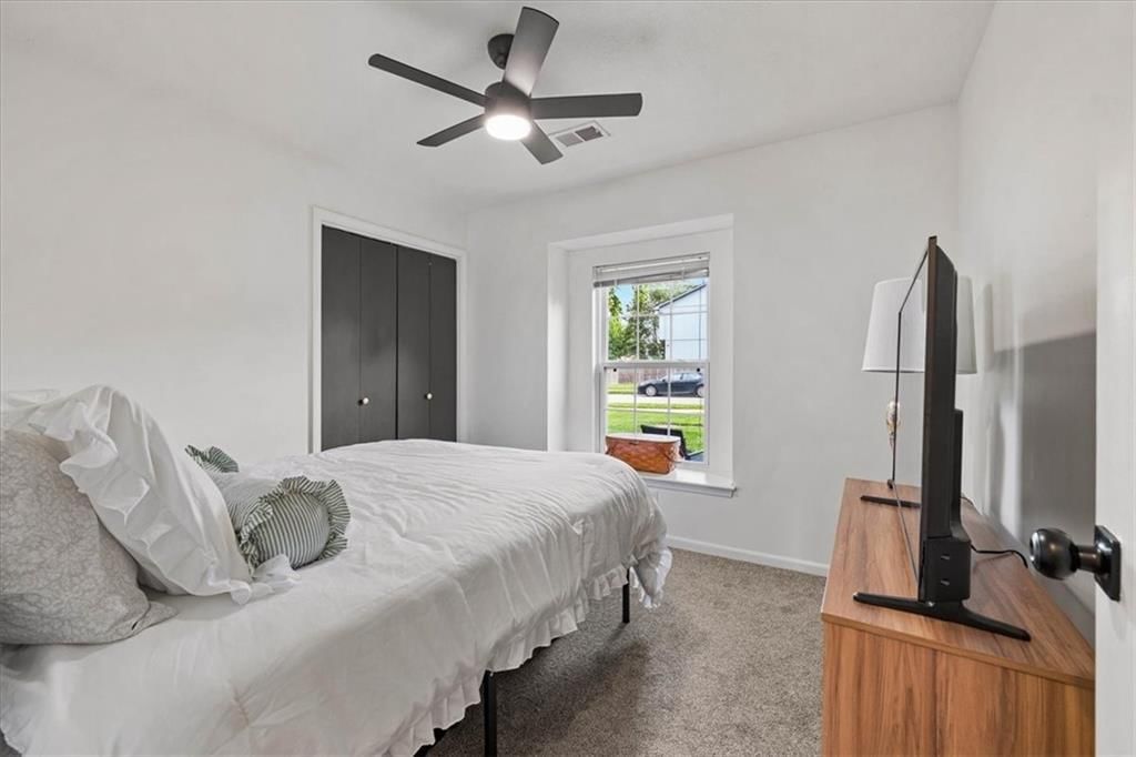351 W Skylark Street — photo 18