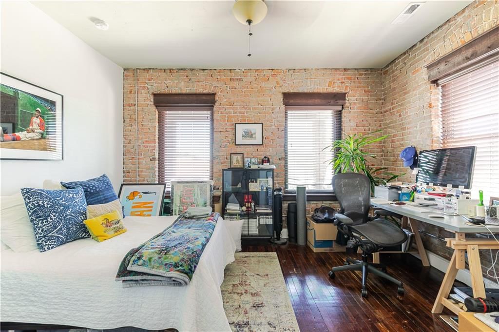 512 TROOST Avenue — photo 17