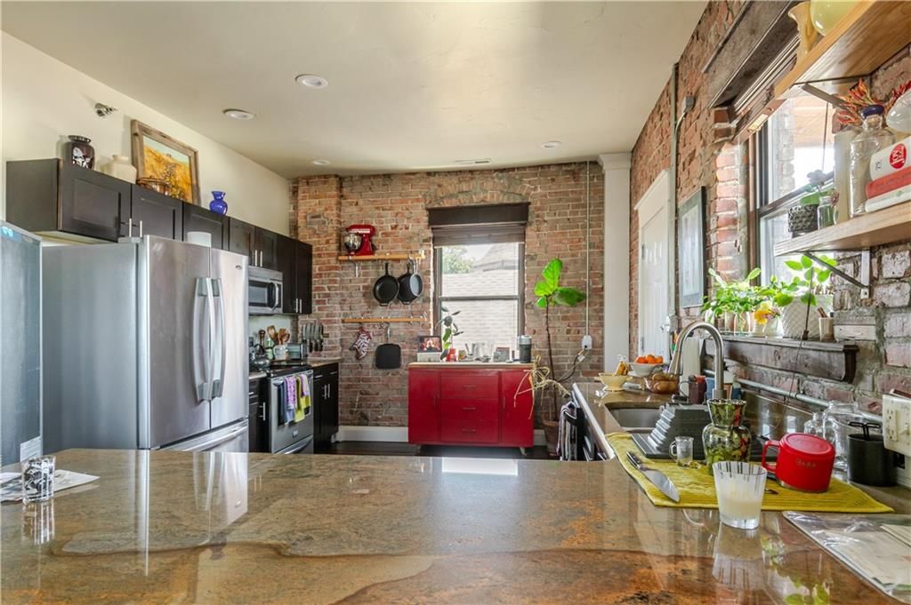 512 TROOST Avenue — photo 20