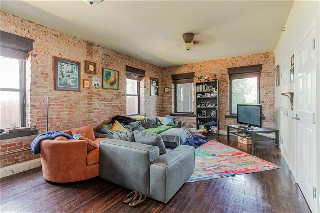 512 TROOST Avenue — photo 25