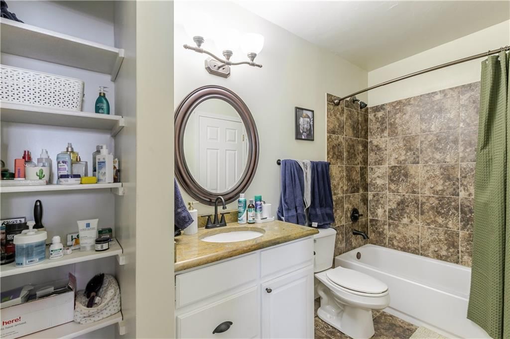 512 TROOST Avenue — photo 30