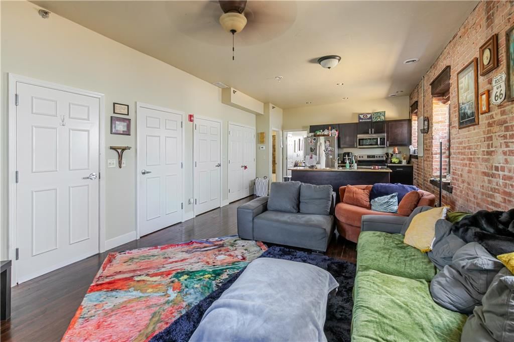 512 TROOST Avenue — photo 33