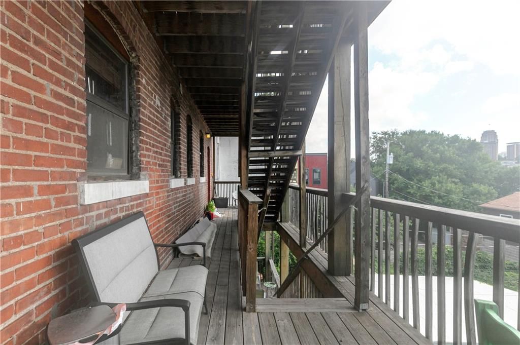 512 TROOST Avenue — photo 43