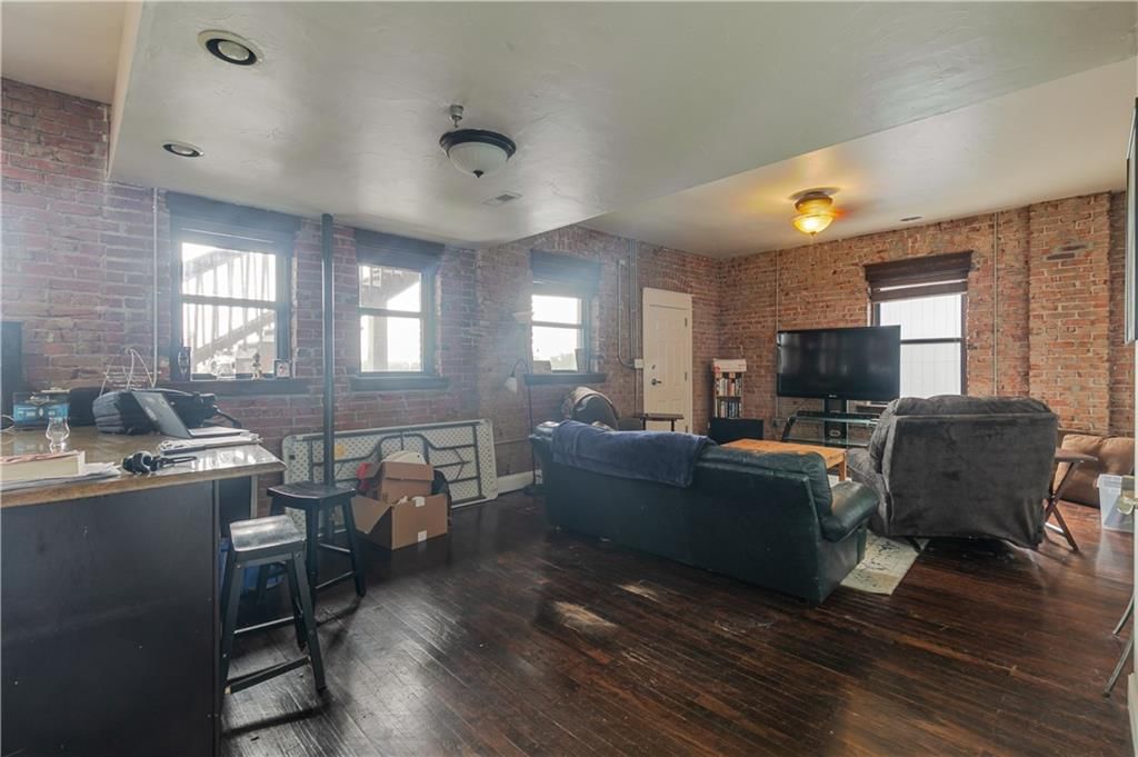 512 TROOST Avenue — photo 44