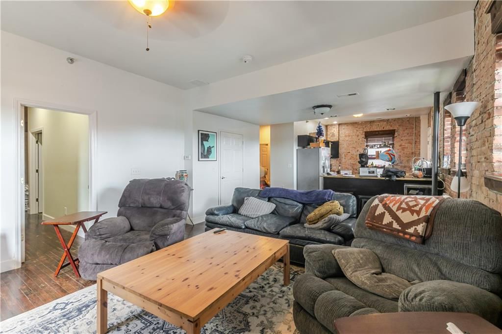 512 TROOST Avenue — photo 45