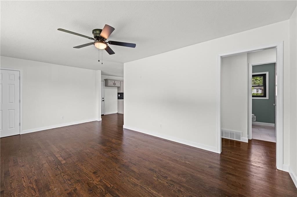 8206 E 87th Street — photo 7
