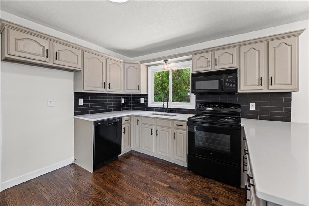 8206 E 87th Street — photo 10