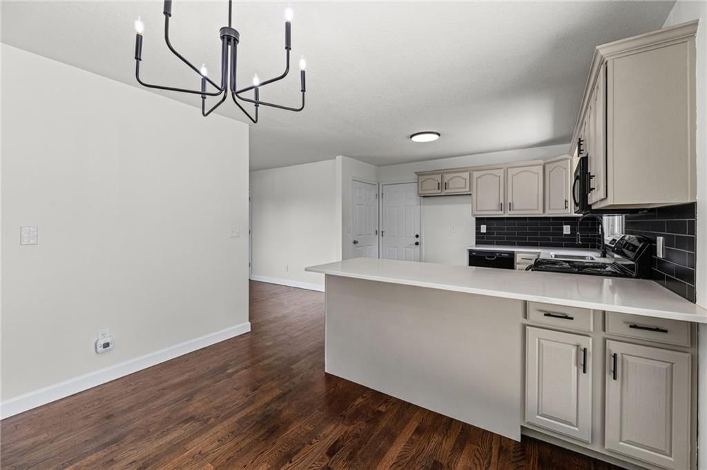 8206 E 87th Street — photo 12