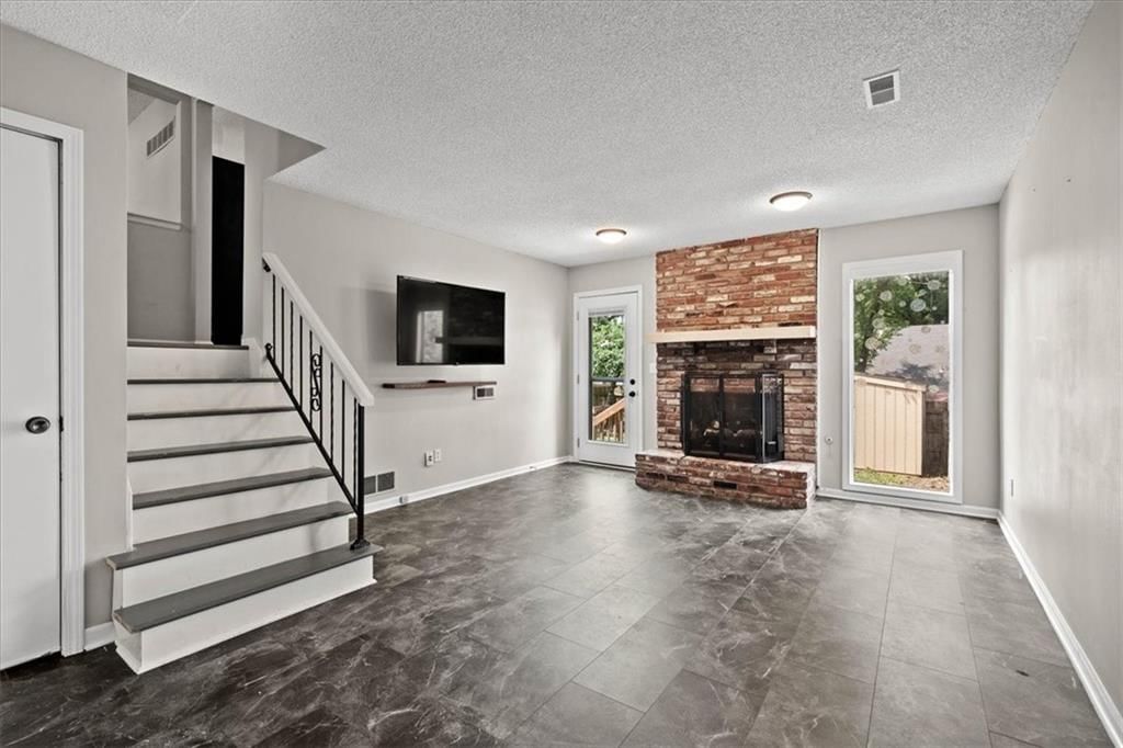 8217 Switzer Street — photo 10