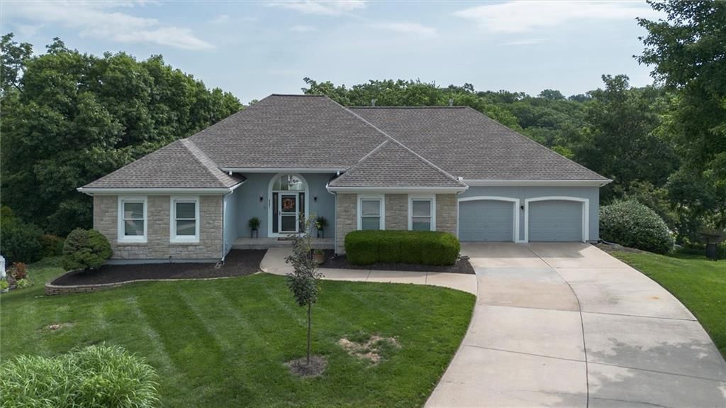 6001 Hallet Street, Shawnee, KS