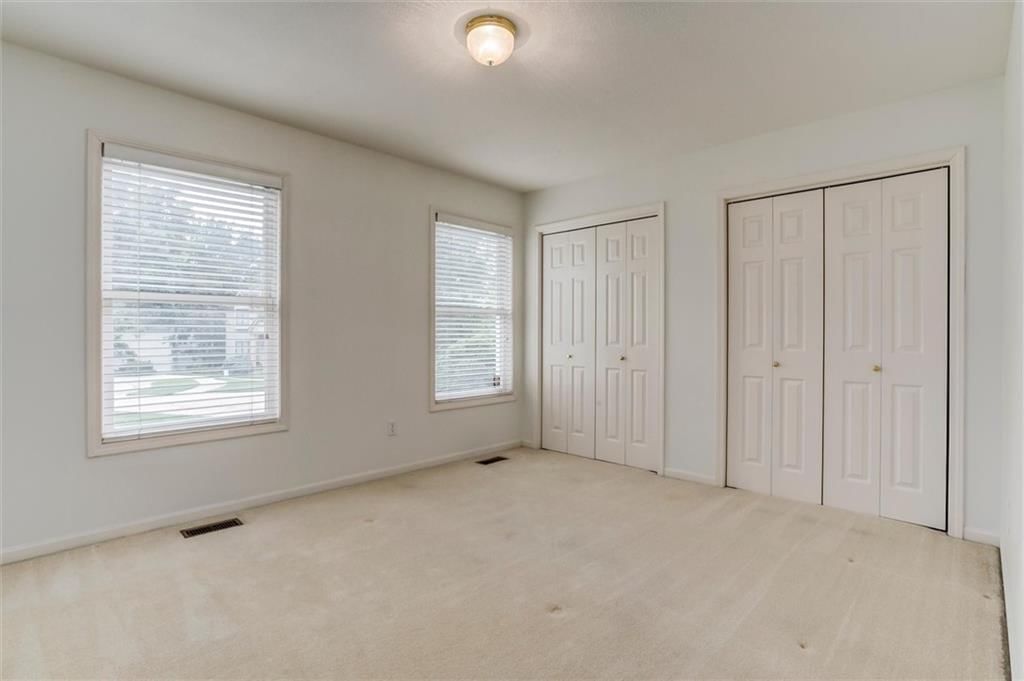 6001 Hallet Street — photo 23