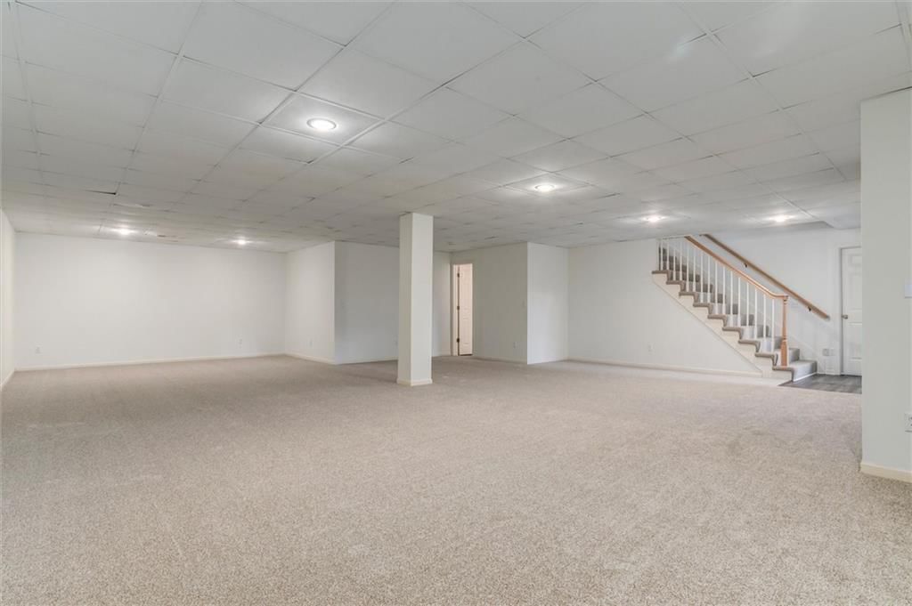 6001 Hallet Street — photo 28