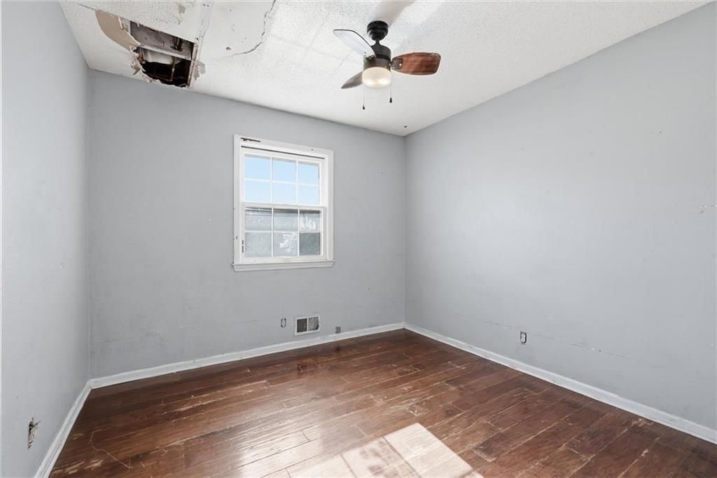 3404 S Grand Avenue — photo 18