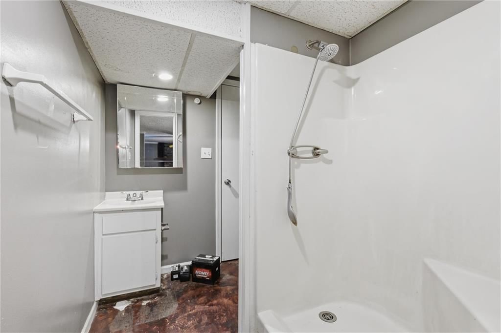 3404 S Grand Avenue — photo 26