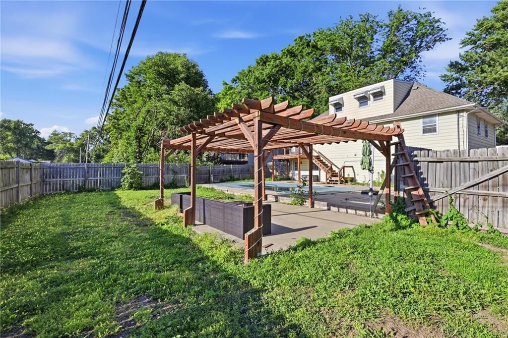 3404 S Grand Avenue — photo 29