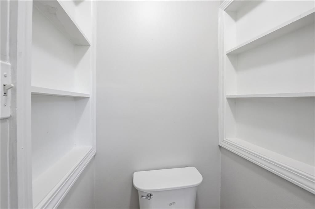 8506 Maple Avenue — photo 40