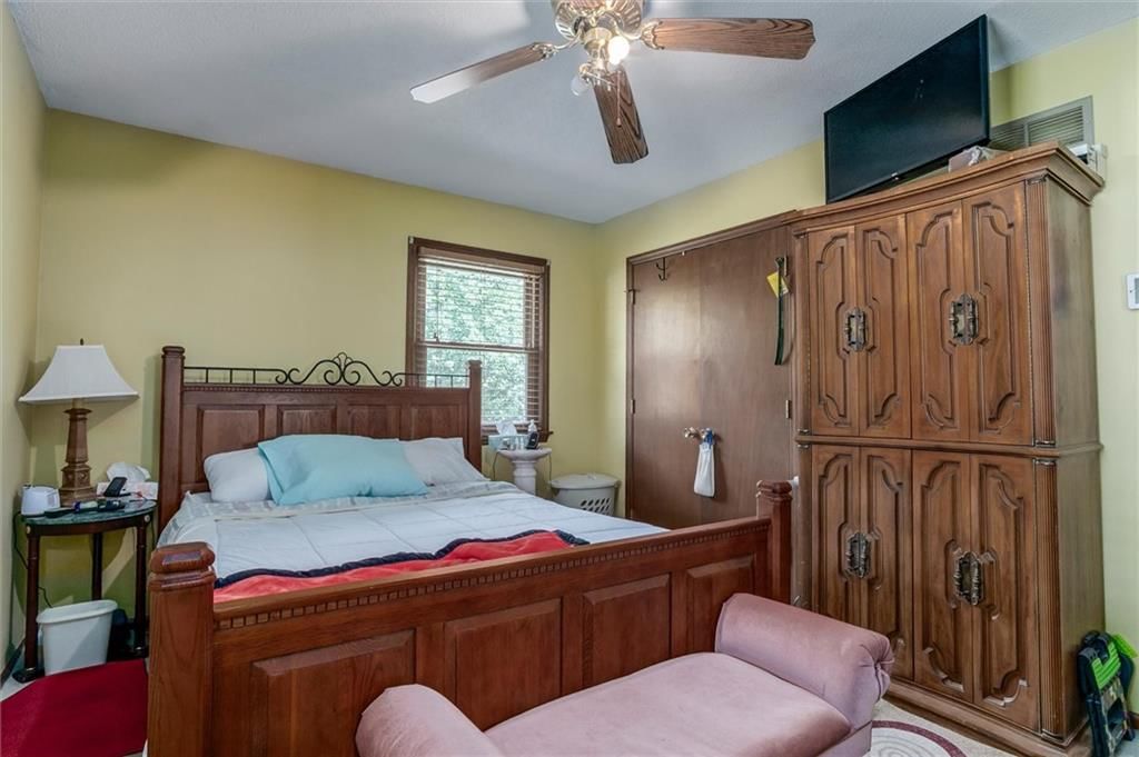7912 Elizabeth Avenue — photo 17