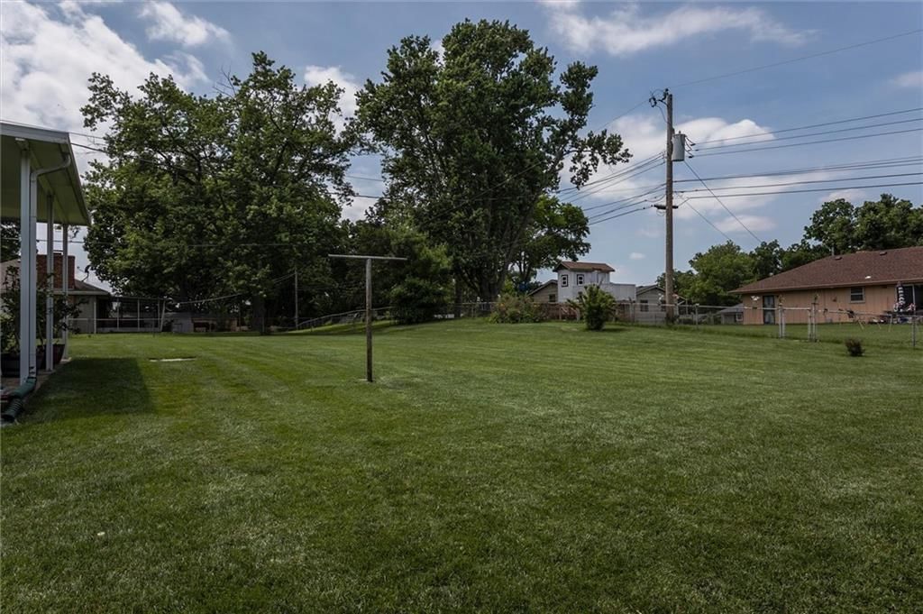 7912 Elizabeth Avenue — photo 22