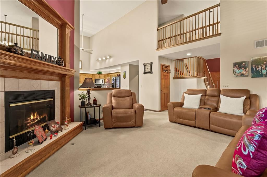 1124 NE Waterfield Village Drive — photo 17