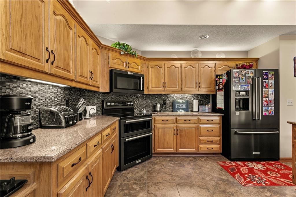 1124 NE Waterfield Village Drive — photo 23