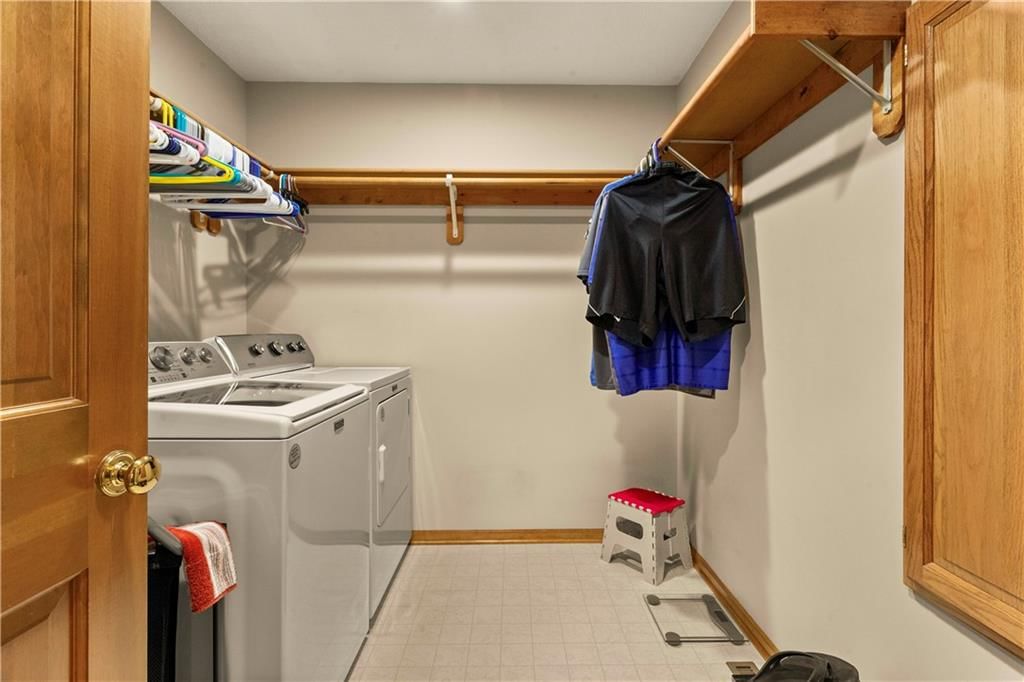 1124 NE Waterfield Village Drive — photo 27