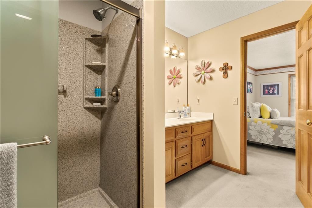 1124 NE Waterfield Village Drive — photo 30