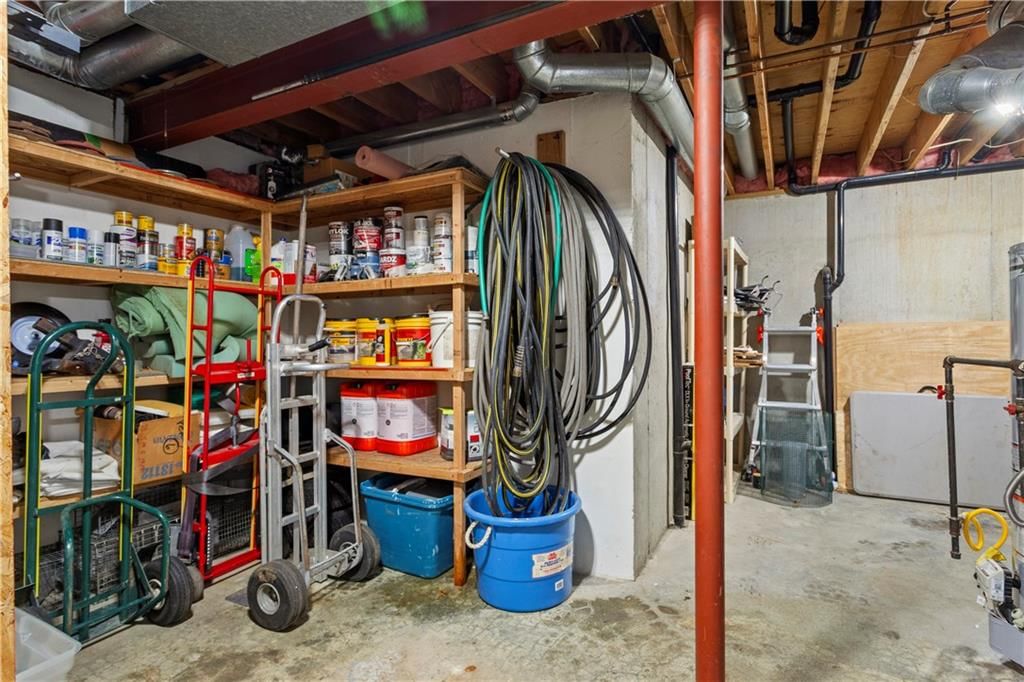1124 NE Waterfield Village Drive — photo 36