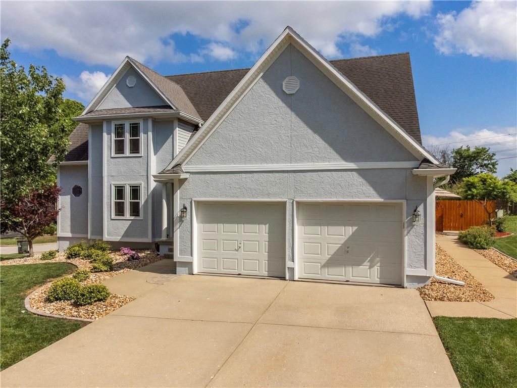 1124 NE Waterfield Village Drive — photo 48