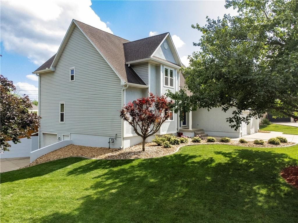 1124 NE Waterfield Village Drive — photo 50