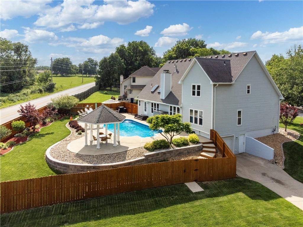 1124 NE Waterfield Village Drive — photo 52