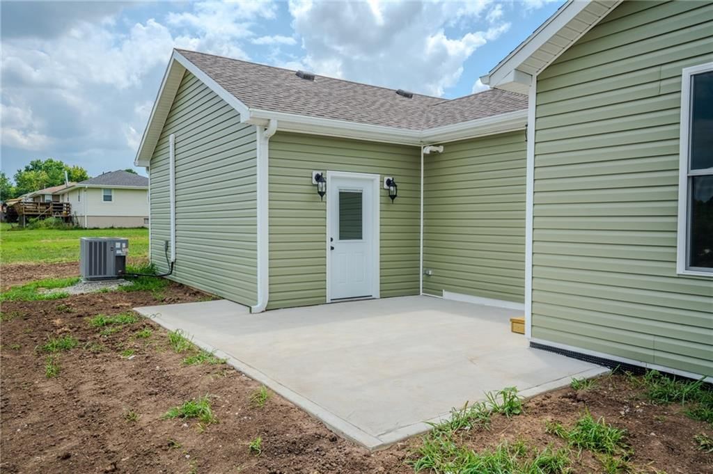 113 Westwood Drive — photo 37