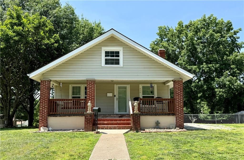 410 S Institute Street — photo 4