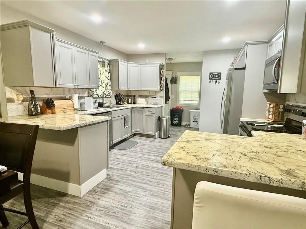 410 S Institute Street — photo 17