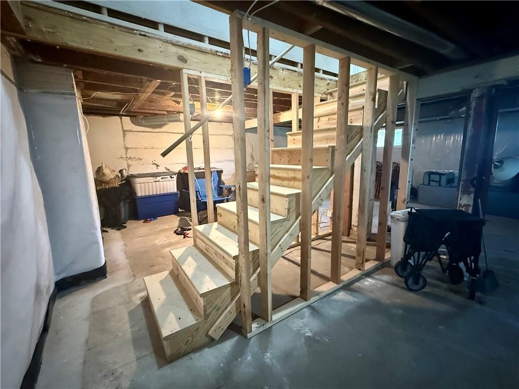 410 S Institute Street — photo 39