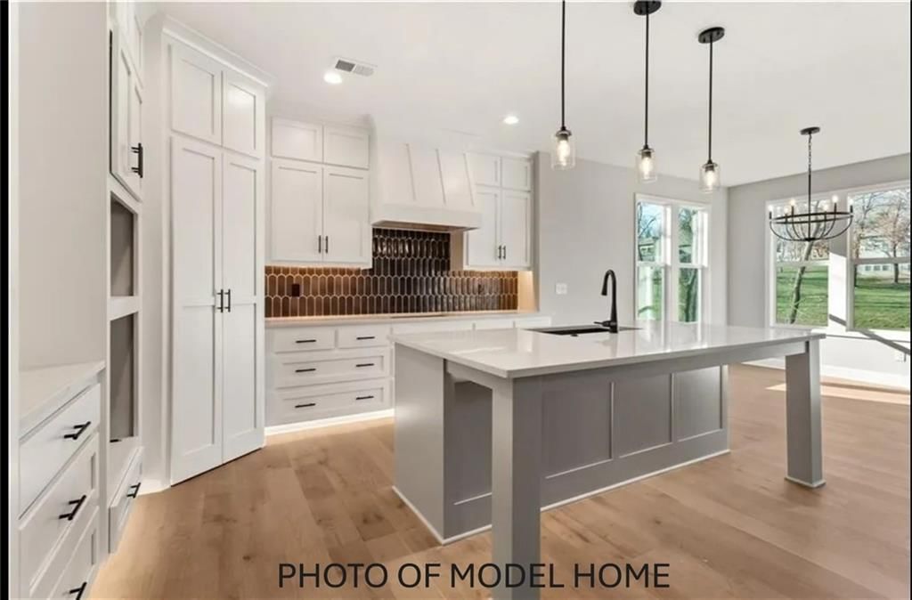 1503 Stonewall Drive — photo 3