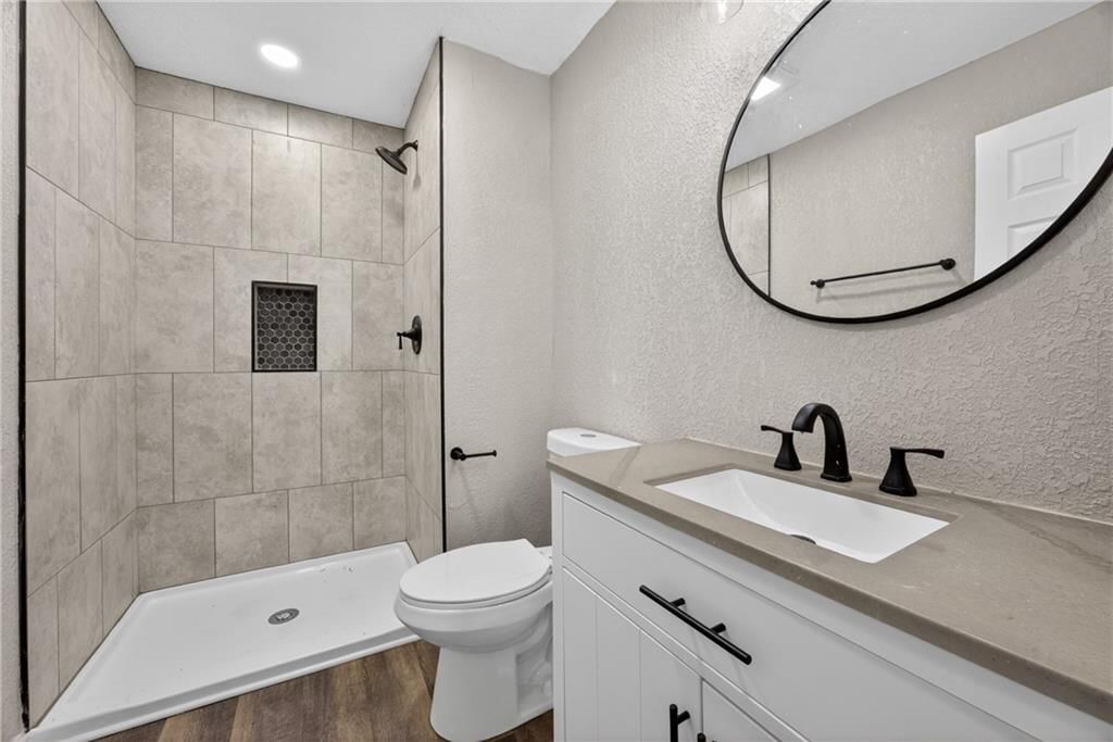 302 NE Corder Street — photo 16