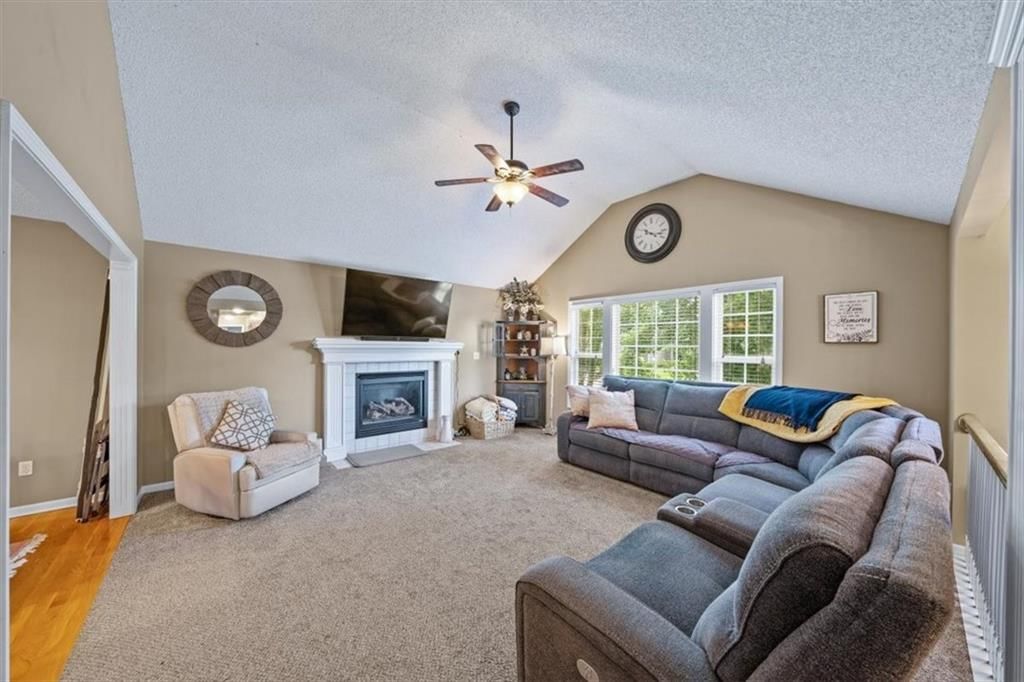 958 NW Maplewood Court — photo 5