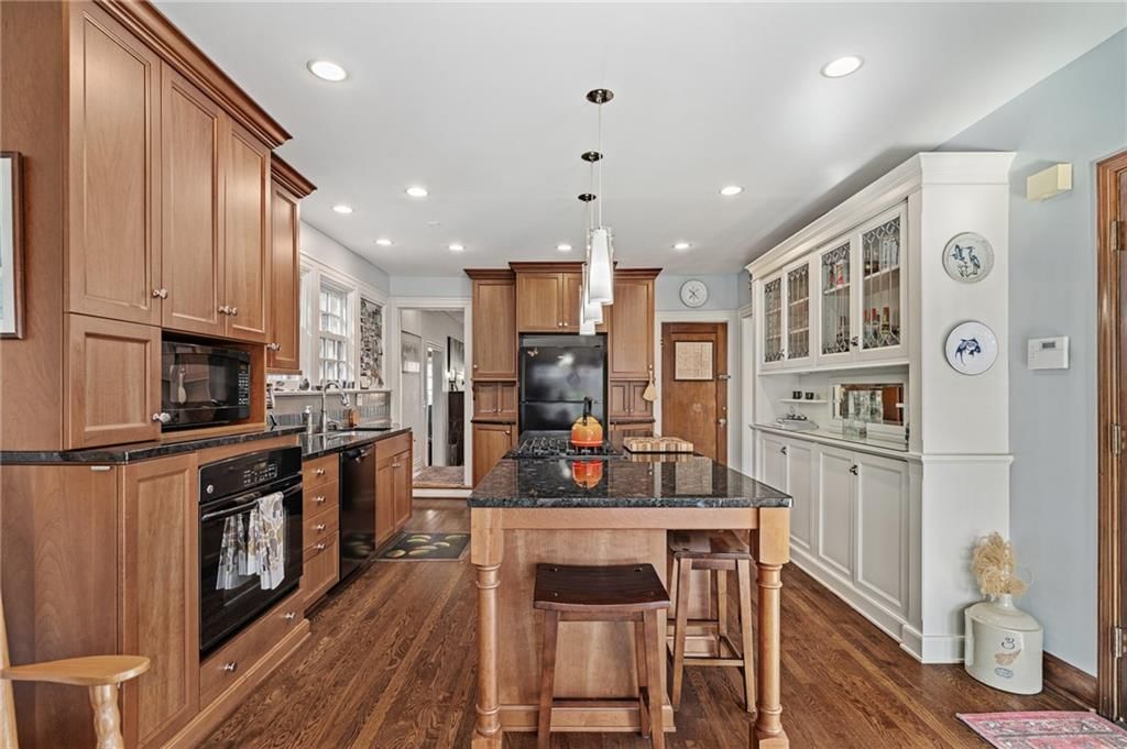 5405 Locust Street — photo 17