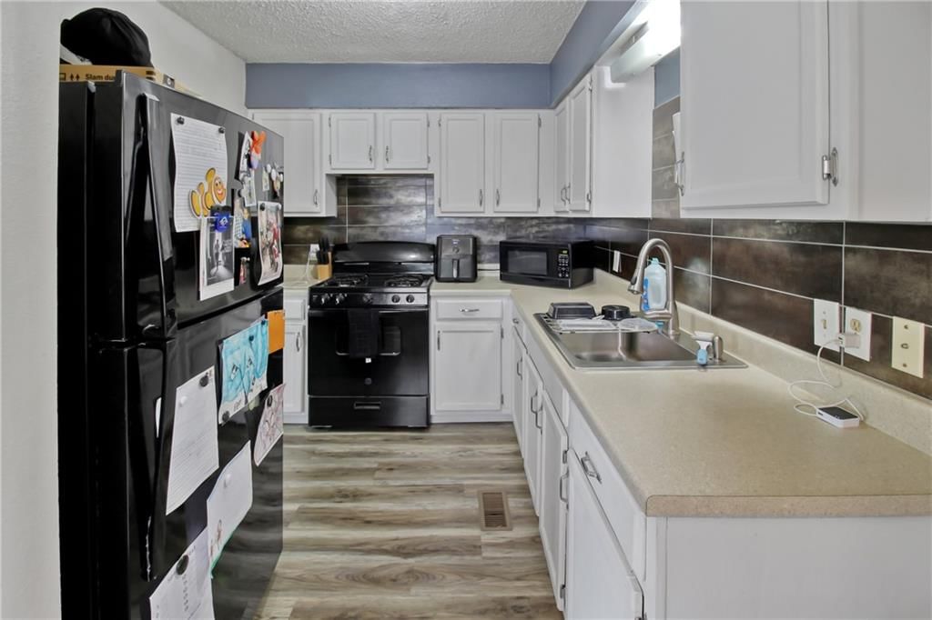 2727 Crawford Avenue — photo 5