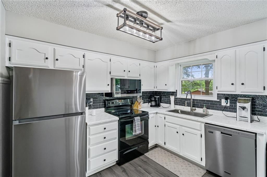 716 Redwood Lane — photo 6
