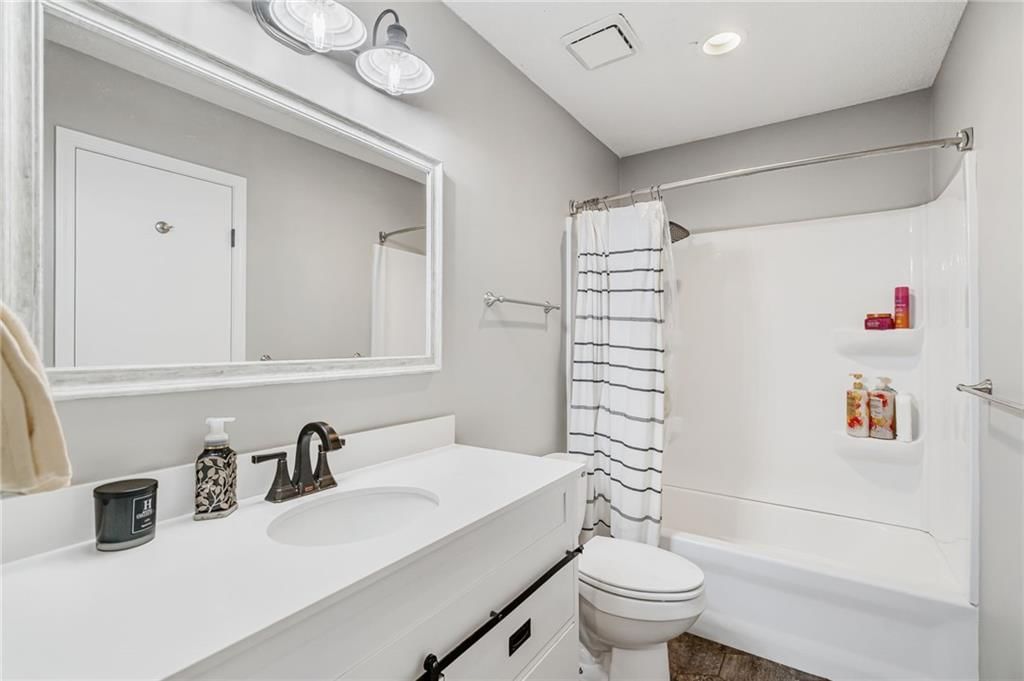 716 Redwood Lane — photo 15