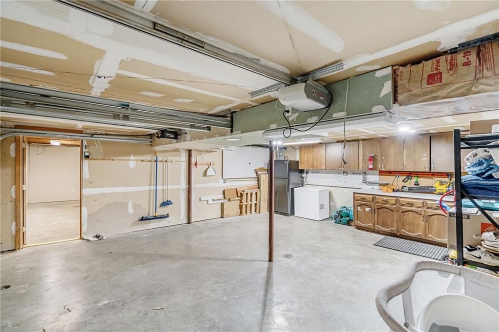 716 Redwood Lane — photo 23