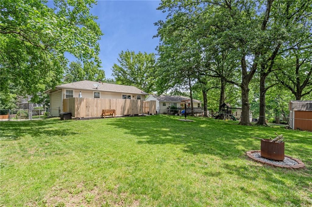 716 Redwood Lane — photo 26
