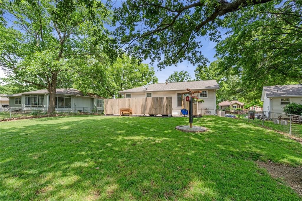 716 Redwood Lane — photo 28